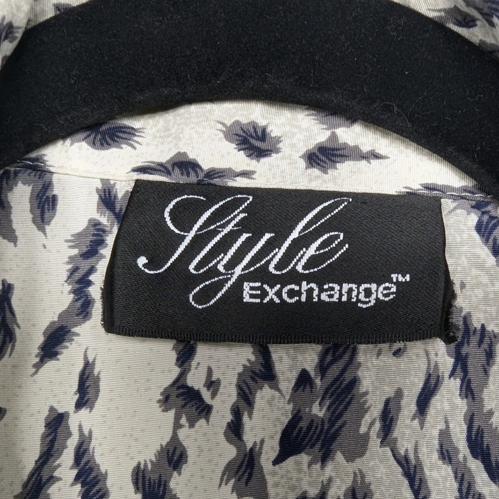 Style Exchange Womens Leopard Print Button Down Shirt Grey White Long Sleeve M - Picture 4 of 11
